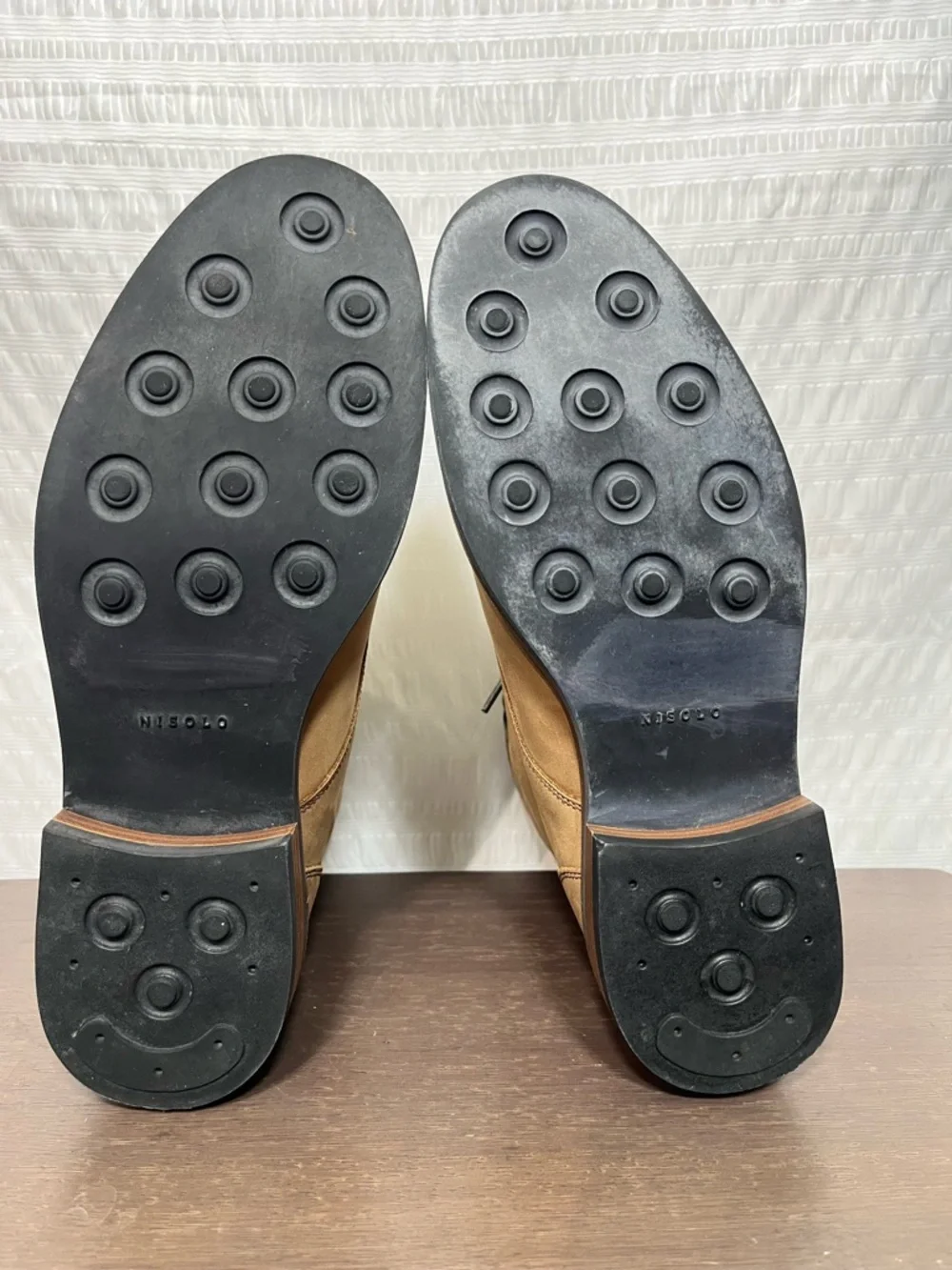 Nisolo leather lace